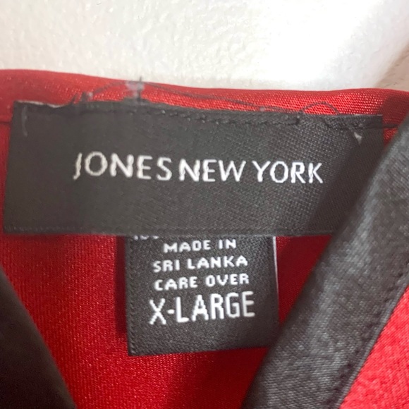 Red Satin Chemise Camisole Slip Jones New York Christmas Holiday Valentine’s - Picture 2 of 10